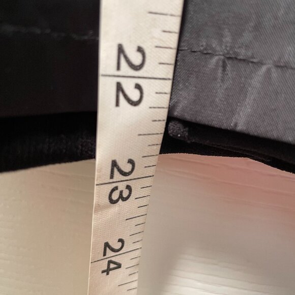 TAHARI SKIRT SUIT RED AND BLACK WOOL BLEND JACKET BLACK SKIRT SIZE 14 - Picture 16 of 16